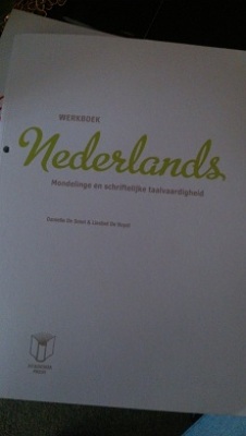 Werkboek Nederlands. Mondelinge en schriftelijke taalvaardigheid