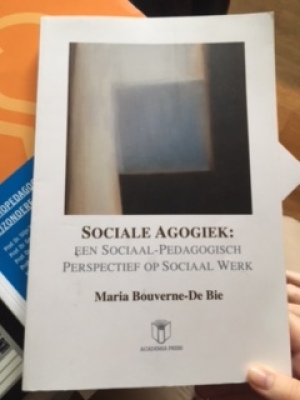 Sociale agogiek: een sociaal-pedagogisch perspectief op Sociaal Werk