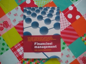 Financieel management casestudieboek