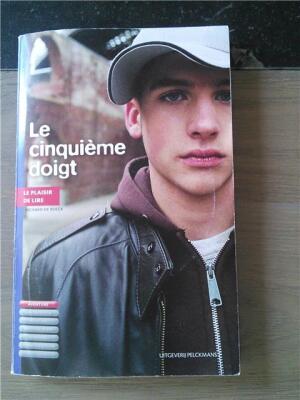 le cinquième doigt