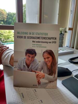 Inleiding statistiek voor de gedragswetenschappen met SPSS
