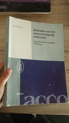 Methoden van het wetenschappelijk onderzoek (a) positief-wetenschappelijke benadering