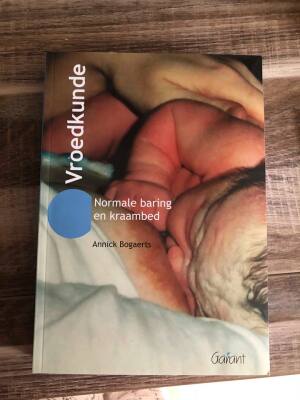 Normale baring en kraambed