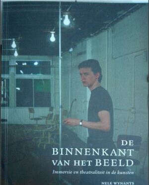 De binnenkant van het beeld