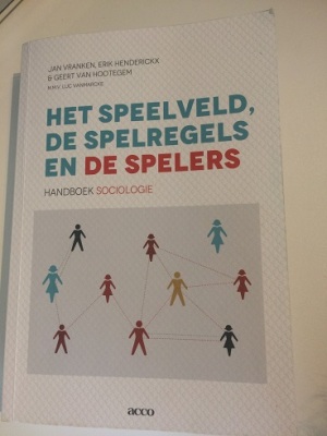 Het speelveld, de spelregels en de spelers