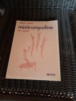 Minitrampoline op school