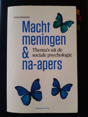 Macht, meningen & na-apers: Thema's uit de sociale psychologie