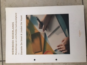 Handboek Nederlands Mondelinge en schriftelijke taalvaardigheid