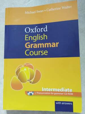 Oxford English Grammar Course