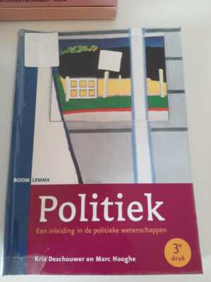Politiek : een inleiding in de politieke wetenschappen