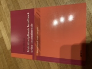 Multidisciplinair handboek urine-incontinentie, van oorzaak naar aanpak