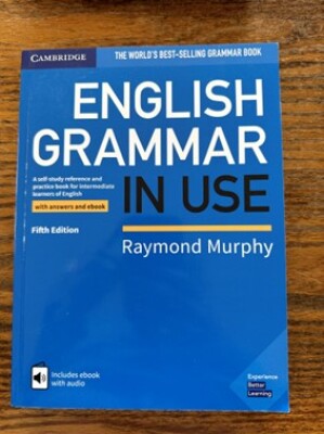 English Grammar in Use, Book with Answers. 5th ed. (9781108586627)