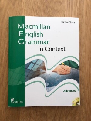 Macmillan English Grammer in Context