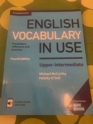 English Vocabulary in use (fourth edition) with ebook