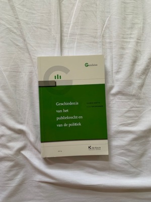 Geschiedenis van het publiekrecht en van de politiek