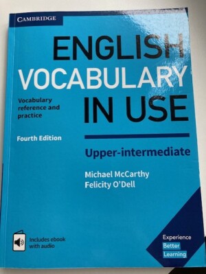 English Vocabulary in use (fourth edition) with ebook
