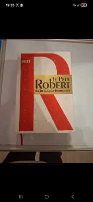 Le Petit Robert de la Langue Frnçaise 2025