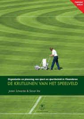 De krijtlijnen van het speelveld