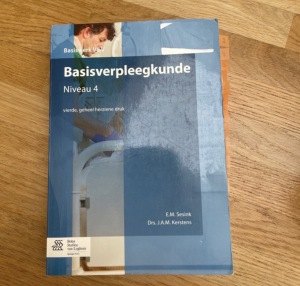 Basisverpleegkunde Niveau 4 DRUK 4 kat 3